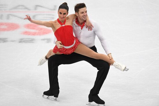 European Figure Skating Championships. Pairs' short program