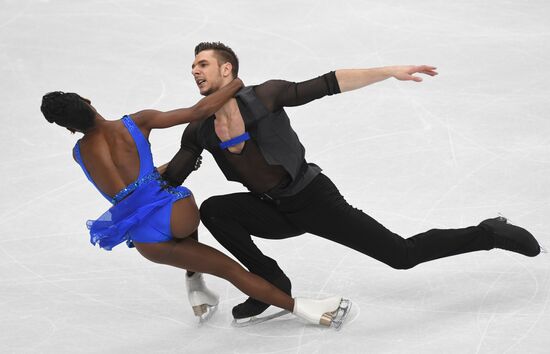 European Figure Skating Championships. Pairs' short program
