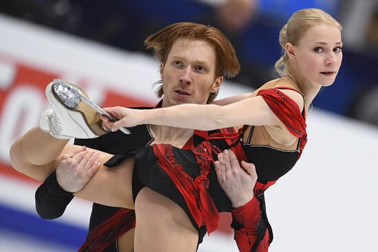 European Figure Skating Championships. Pairs' short program