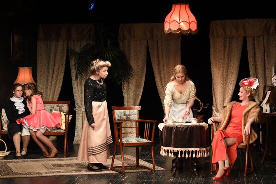 Run-through of play The Morality of Mrs. Dulska at Nikitsky Gate Theater