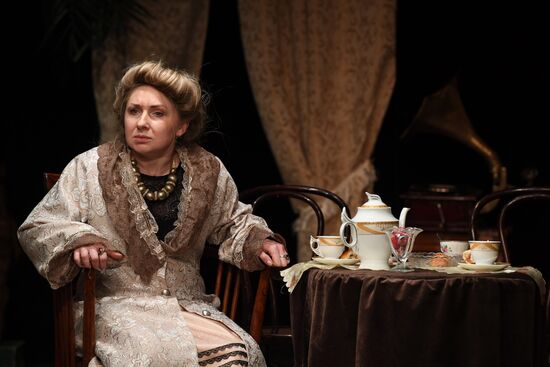 Run-through of play The Morality of Mrs. Dulska at Nikitsky Gate Theater