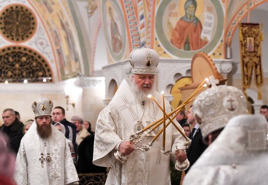 Patriarch holds service at Christ the Savior Cathedral on Epiphany Eve