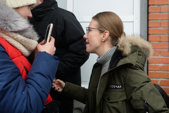 Ksenia Sobchak meets with electorate in Berdsk