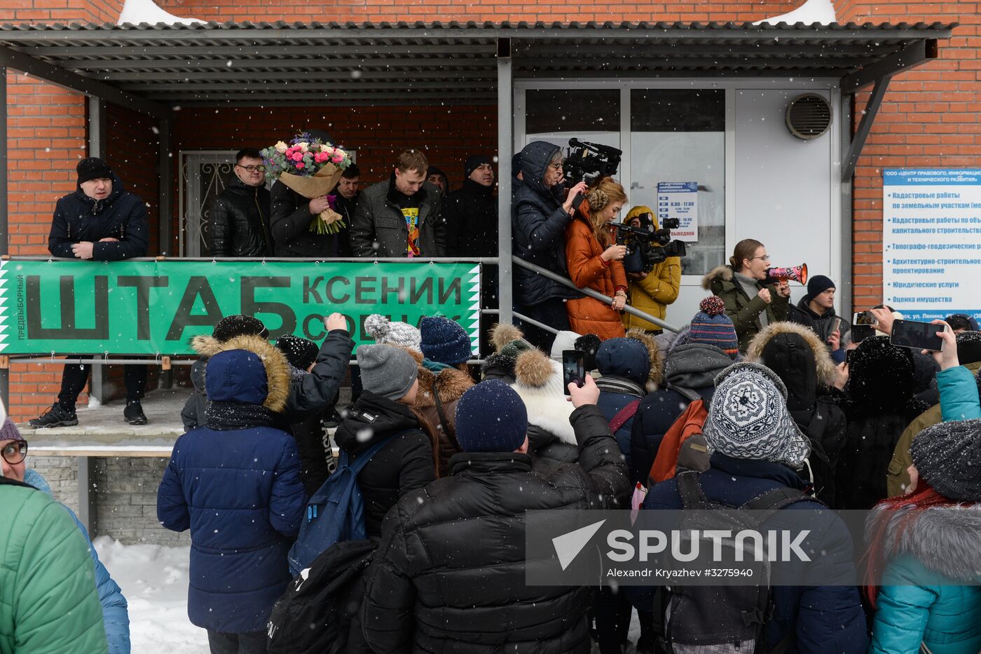 Ksenia Sobchak meets with electorate in Berdsk