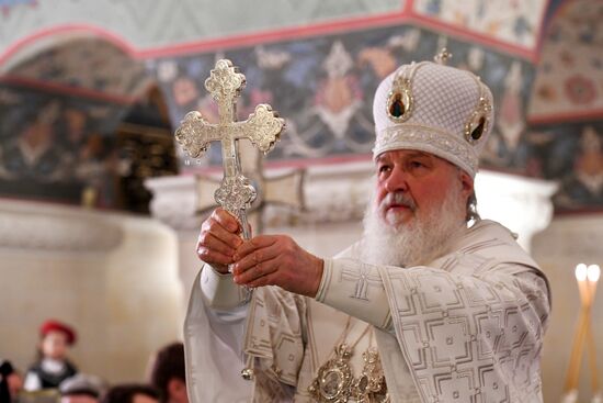 Patriarch holds service at Christ the Savior Cathedral on Epiphany Eve