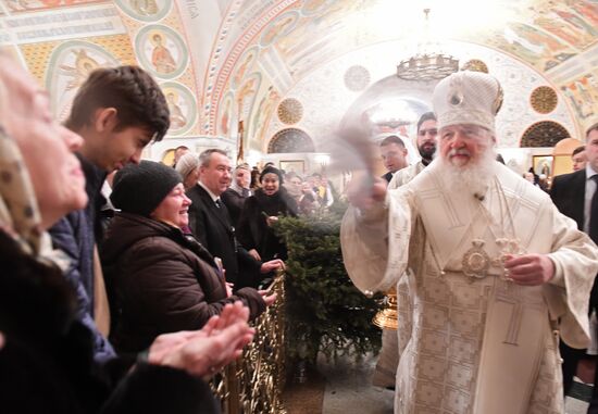Patriarch holds service at Christ the Savior Cathedral on Epiphany Eve