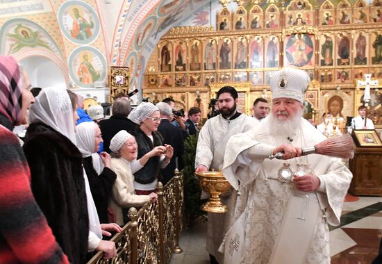 Patriarch holds service at Christ the Savior Cathedral on Epiphany Eve