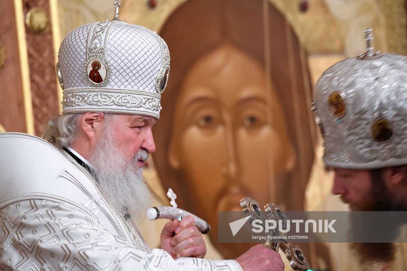 Patriarch holds service at Christ the Savior Cathedral on Epiphany Eve
