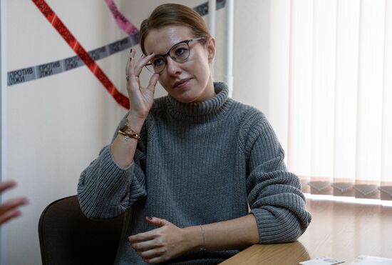 Ksenia Sobchak meets with electorate in Berdsk