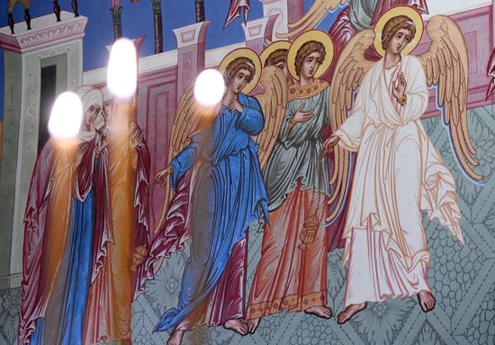 Patriarch holds service at Christ the Savior Cathedral on Epiphany Eve
