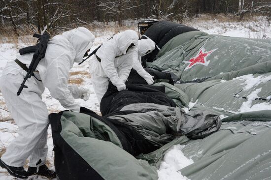 Exercises of engineer camouflage regiment in Moscow Region