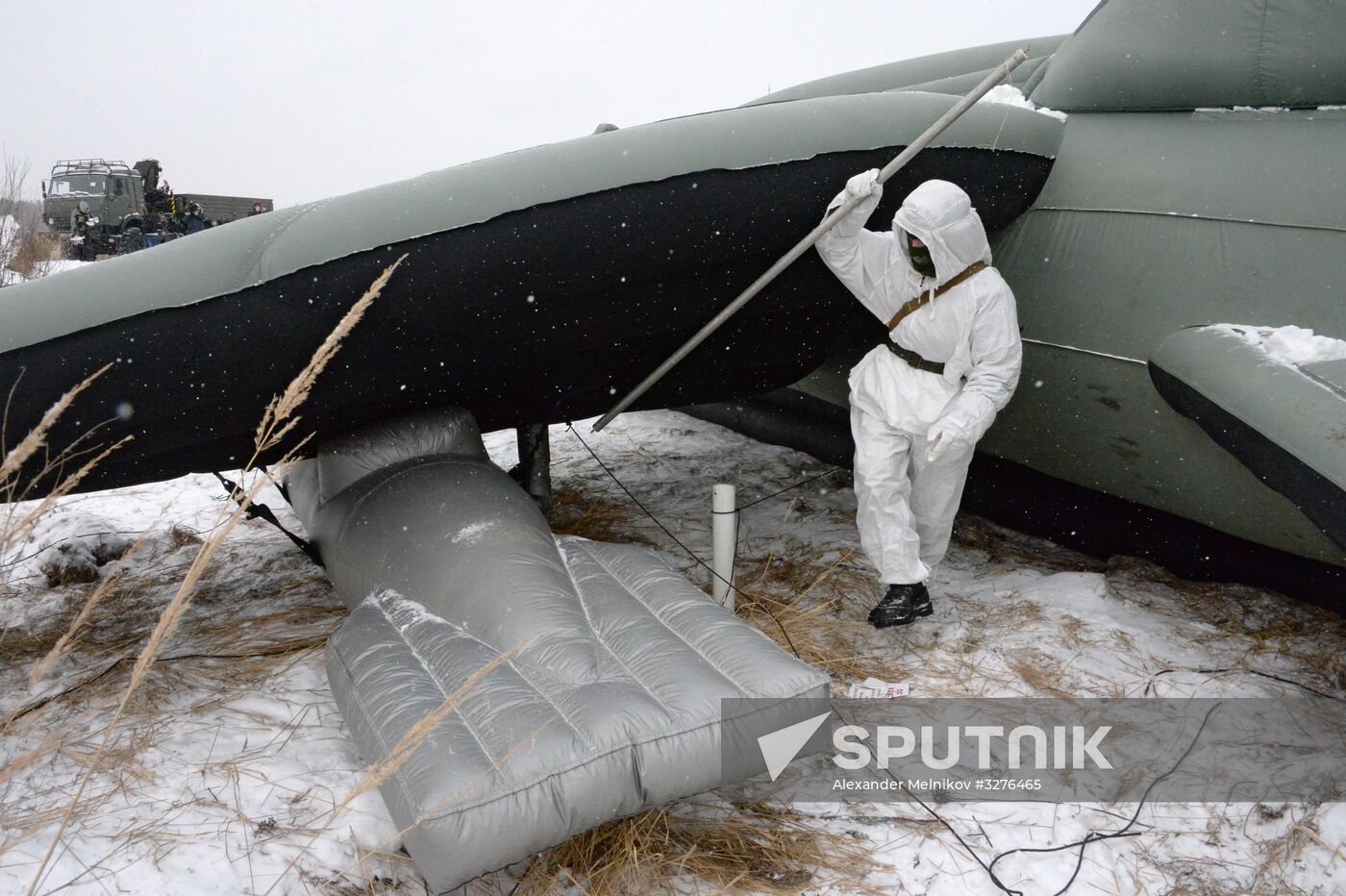 Exercises of engineer camouflage regiment in Moscow Region