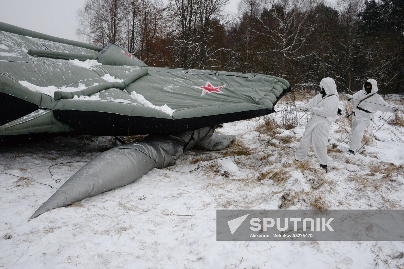 Exercises of engineer camouflage regiment in Moscow Region