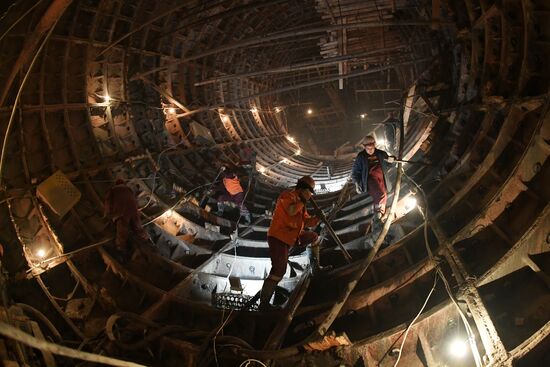 Construction of Nizhnyaya Maslovka metro station