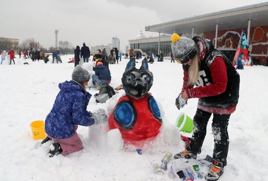 Art Battle of Snowmen festival