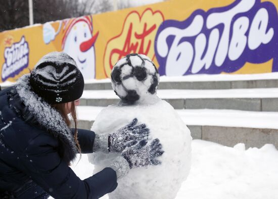 Art Battle of Snowmen festival