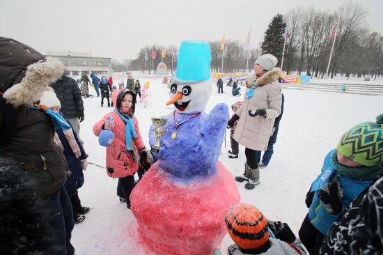 Art Battle of Snowmen festival