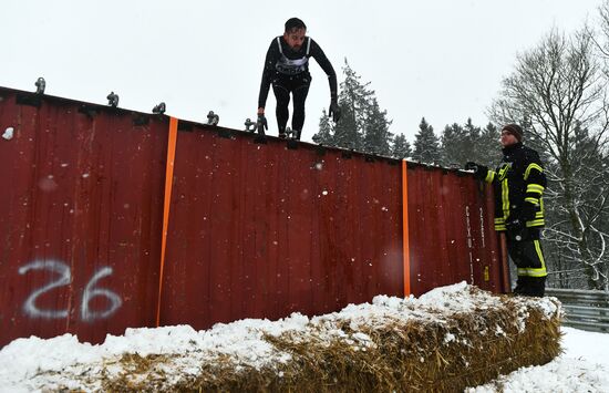 First international Heroes Race