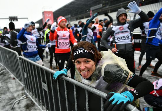 First international Heroes Race