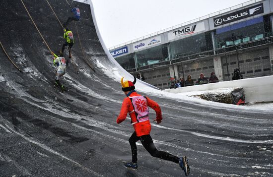 First international Heroes Race