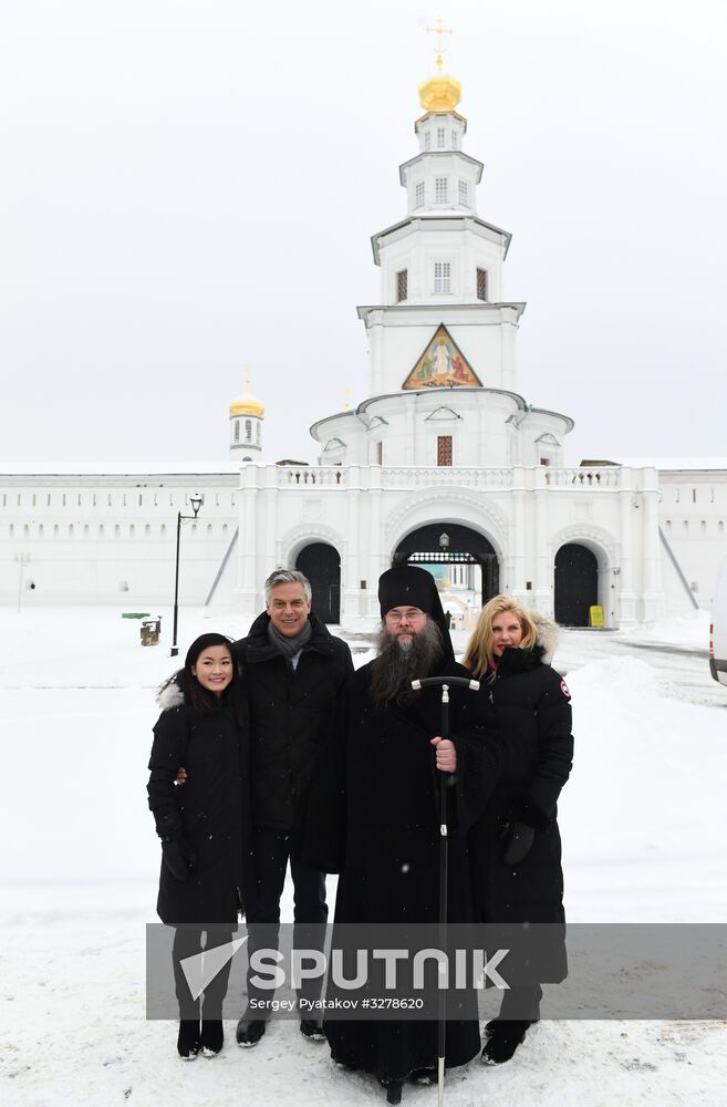 U.S. Ambassador to Russia John Huntsman visits New Jerusalem Monastery