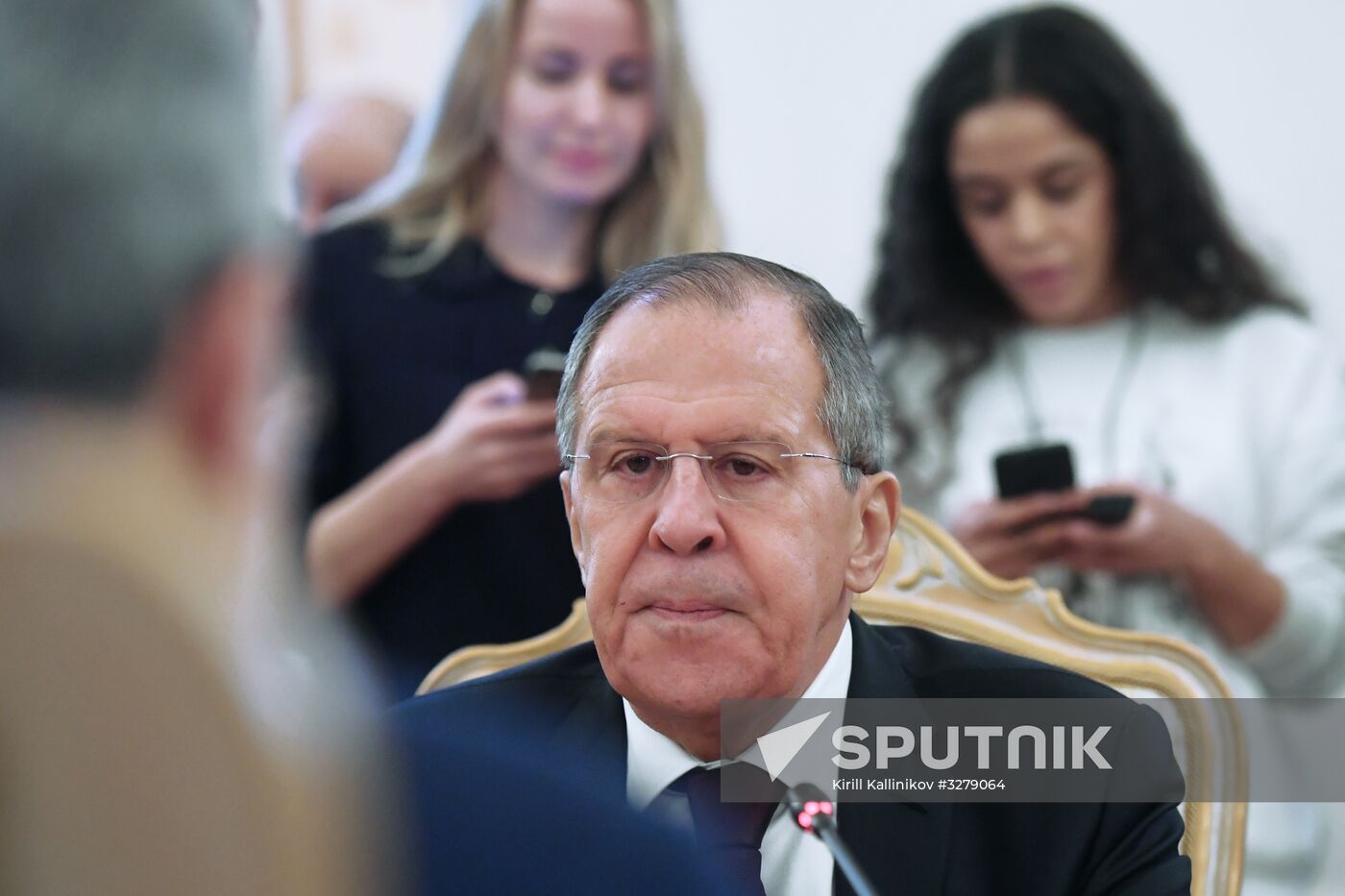 Russian Foreign Minister Lavrov meets with his Yemeni counterpart Al-Mekhlafi
