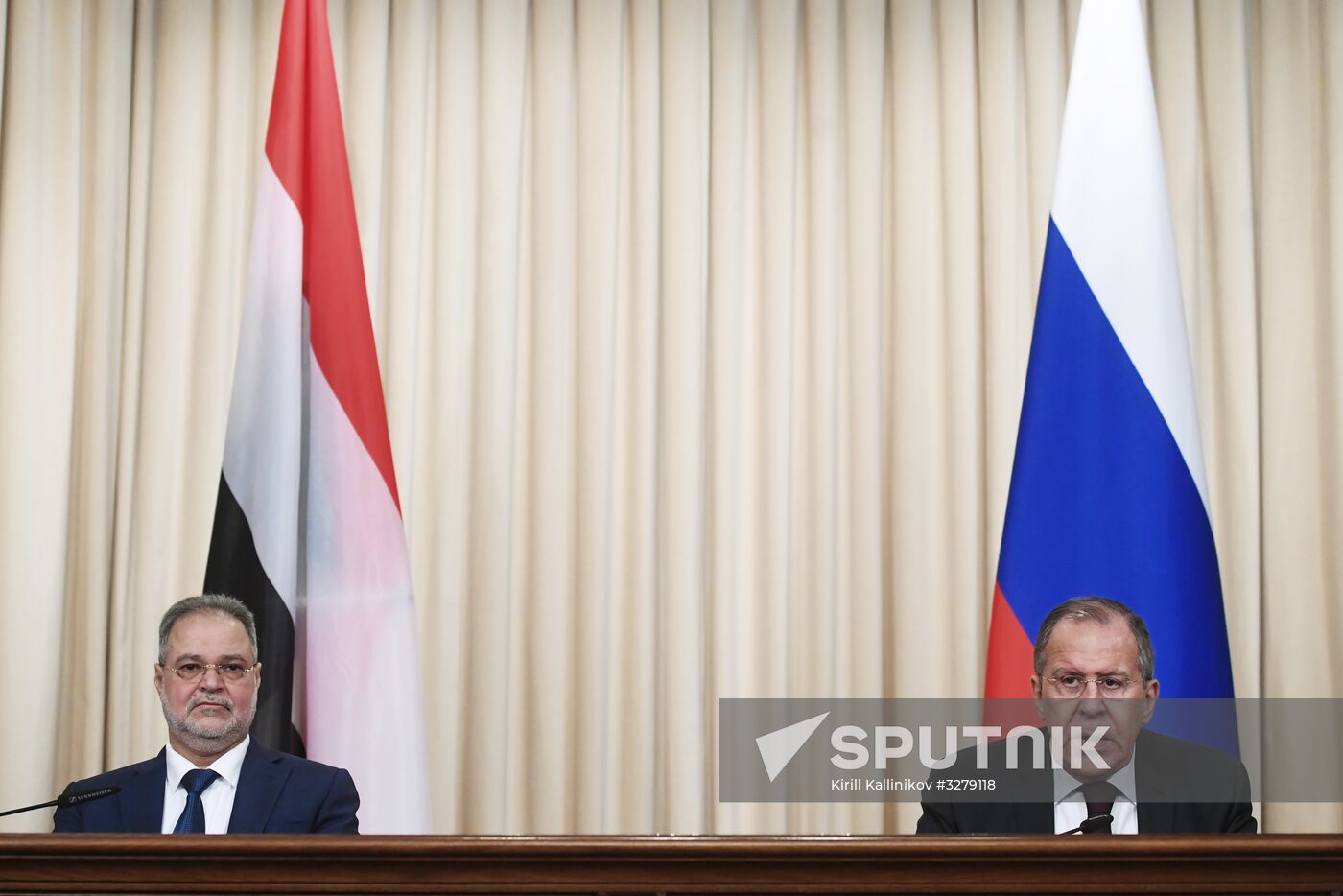 Russian Foreign Minister Lavrov meets with his Yemeni counterpart Al-Mekhlafi