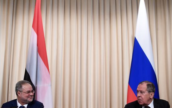 Russian Foreign Minister Lavrov meets with his Yemeni counterpart Al-Mekhlafi