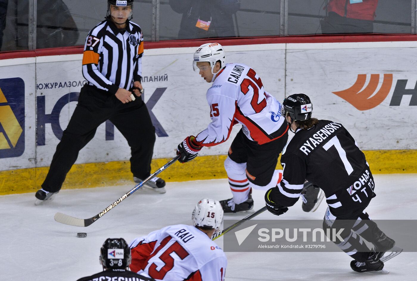 Ice hockey. KHL. Traktor Chelyabinsk vs. Avangard Omsk Region
