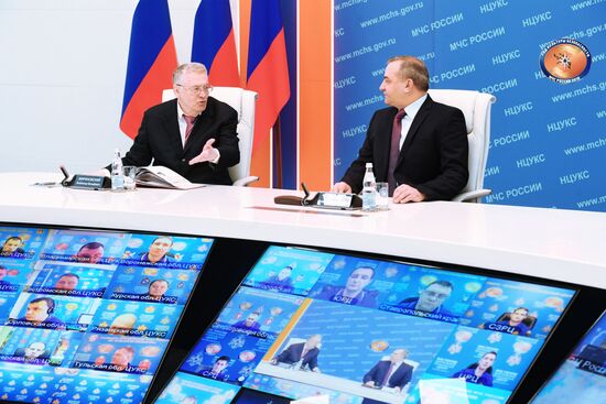 Vladimir Zhirinovsky visits Emergencies Ministry's Crisis Management Center