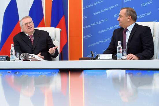 Vladimir Zhirinovsky visits Emergencies Ministry's Crisis Management Center