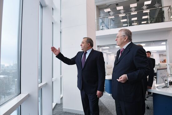 Vladimir Zhirinovsky visits Emergencies Ministry's Crisis Management Center