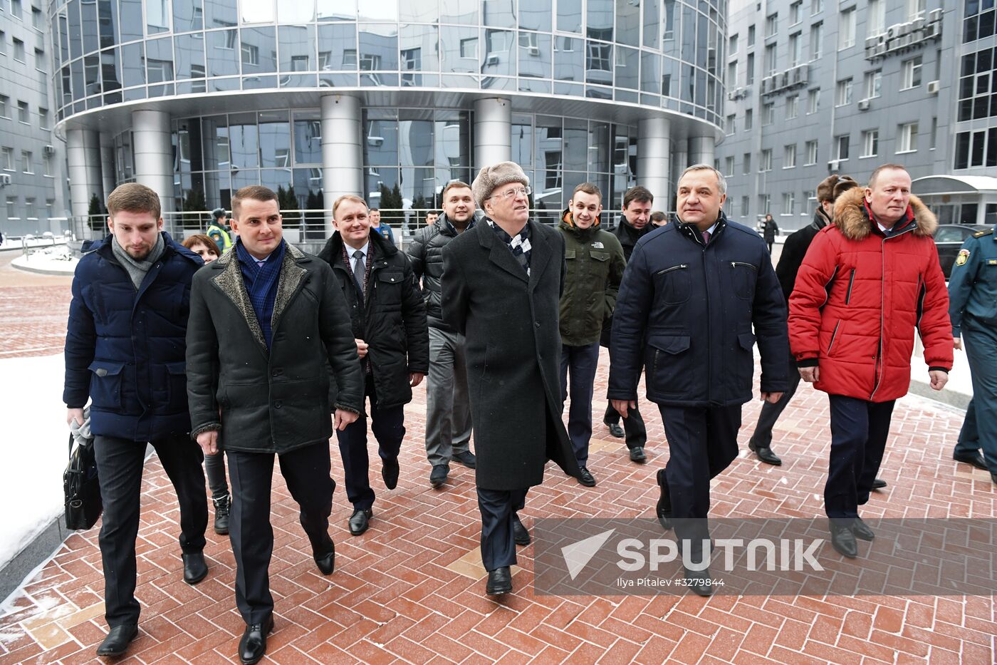 Vladimir Zhirinovsky visits Emergencies Ministry's Crisis Management Center