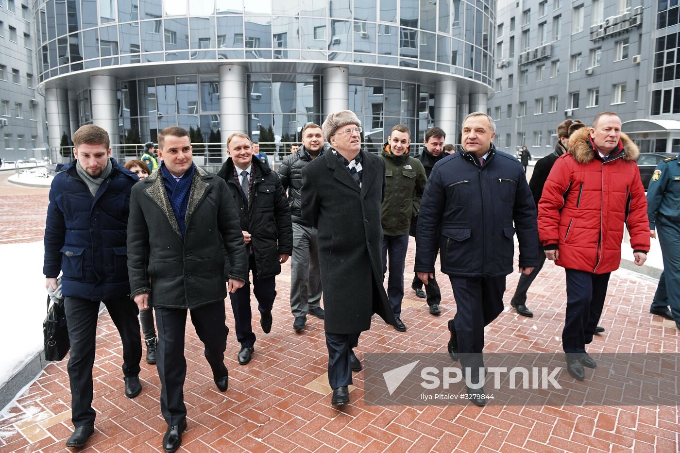 Vladimir Zhirinovsky visits Emergencies Ministry's Crisis Management Center