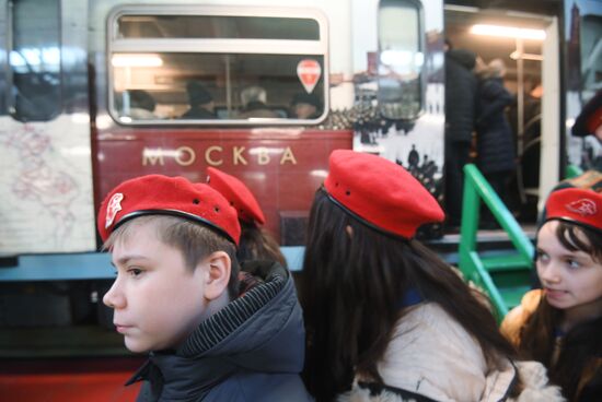 Moscow Metro launches Territory of Victory train