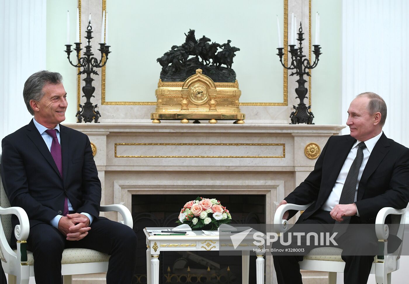President Vladimir Putin meets with Argentinian President Mauricio Macri
