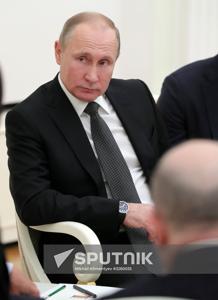 President Vladimir Putin meets with Argentinian President Mauricio Macri