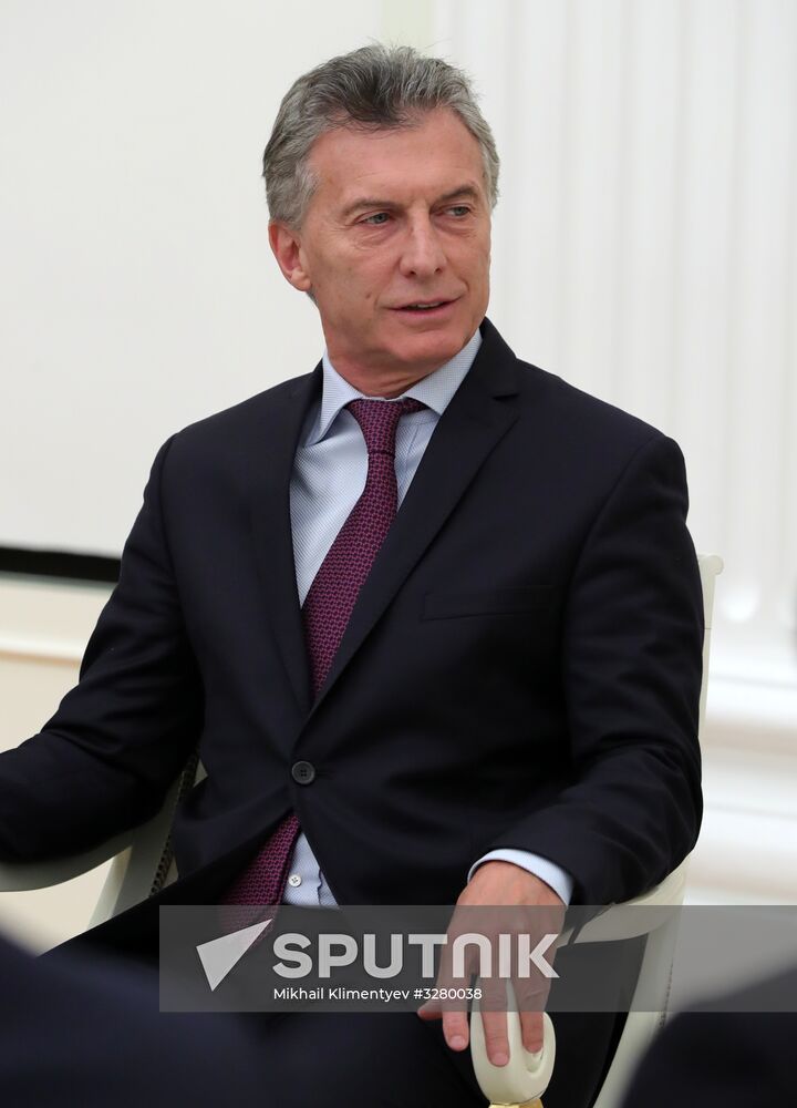 President Vladimir Putin meets with Argentinian President Mauricio Macri