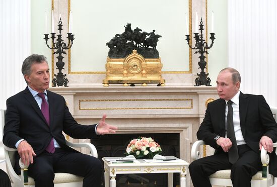 President Vladimir Putin meets with Argentinian President Mauricio Macri