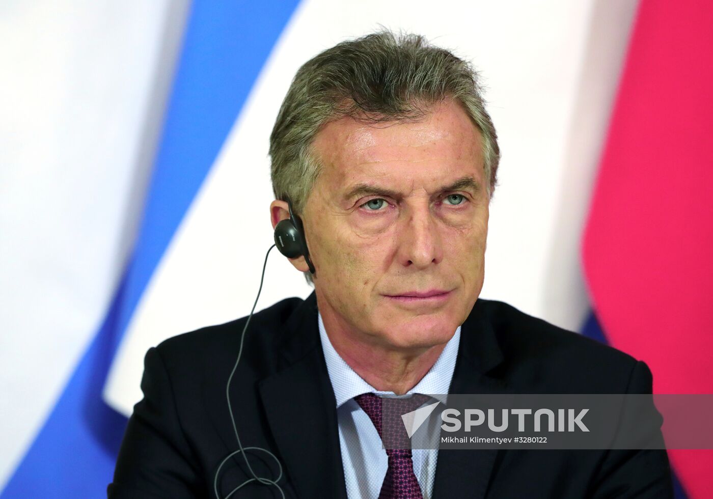 President Vladimir Putin meets with Argentinian President Mauricio Macri