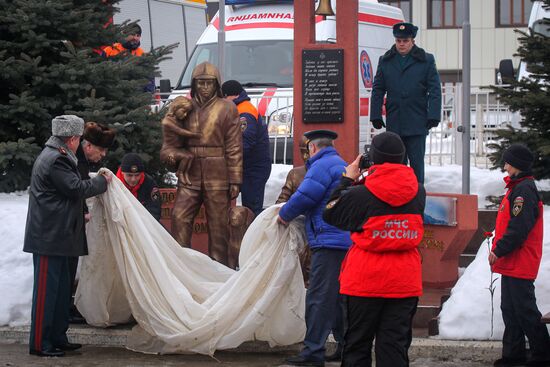 Monument to firefighters and rescuers unveiled in Stavropol