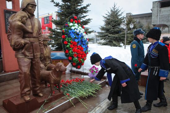 Monument to firefighters and rescuers unveiled in Stavropol