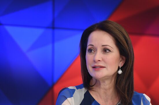 Meet and greet by theater and film actress Olga Kabo