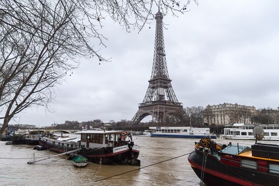 Flooding in Paris