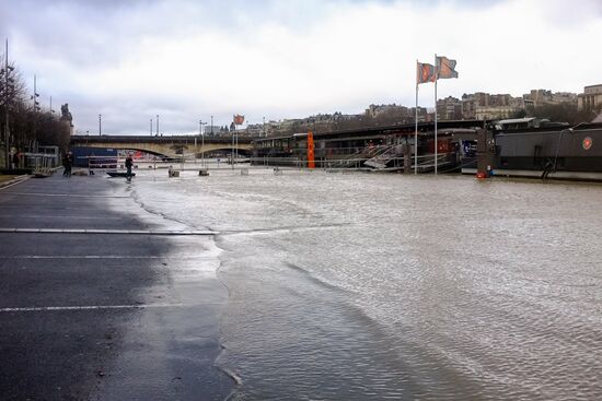 Flooding in Paris