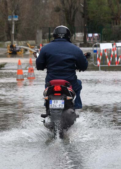 Flooding in Paris