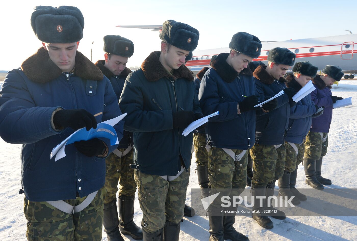 Exercises of cadets of military academy of navigators in Chelyabinsk