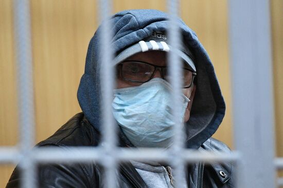 Court considers investigators' petition to arrest Yury Tsukerman, head of 'god Kuzya' sect