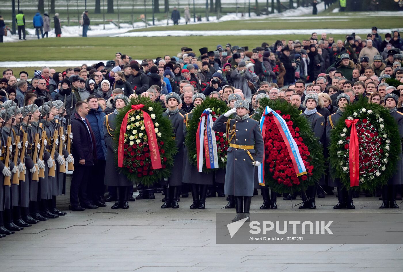 Wreaths and flowers laid at Piskaryovskoye Memorial Cemetery