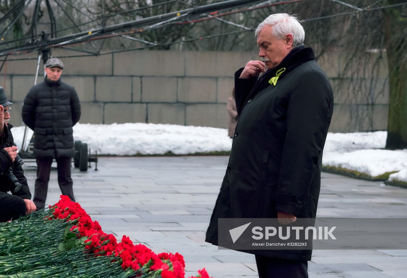 Wreaths and flowers laid at Piskaryovskoye Memorial Cemetery